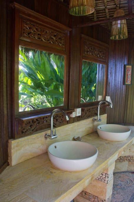 הוילה Jasri Dalem Surf Retreat מראה חיצוני תמונה